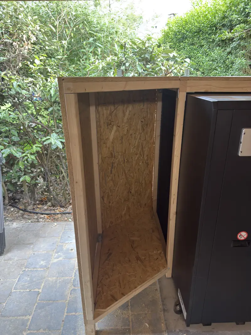Houten omkasting voor een warmtepomp, foto 3