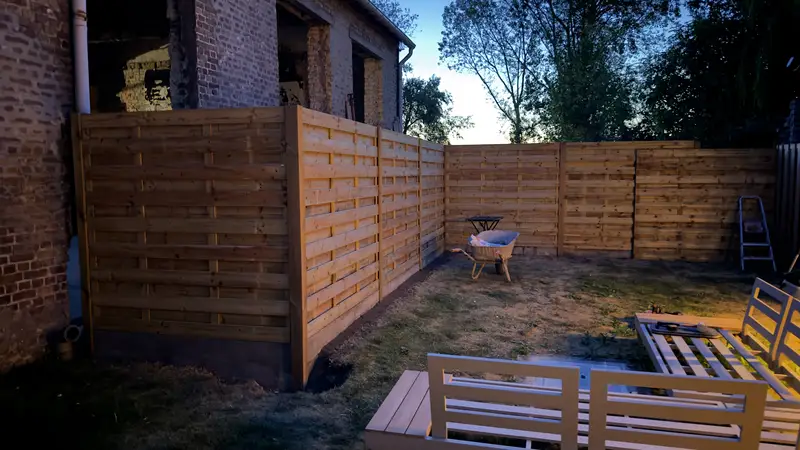 Nieuwe houten schutting, foto 3