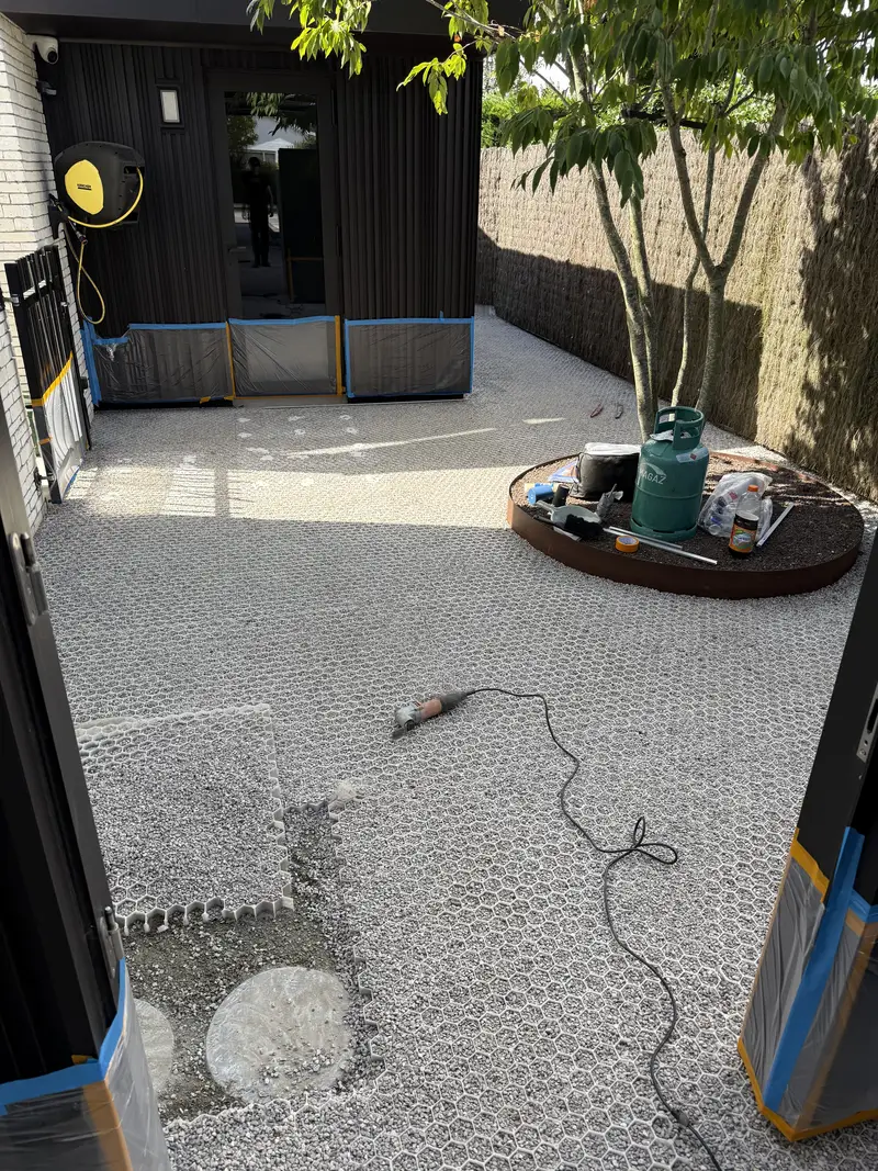 Heraanleg van oprit en terras in Blankenberge, foto 10