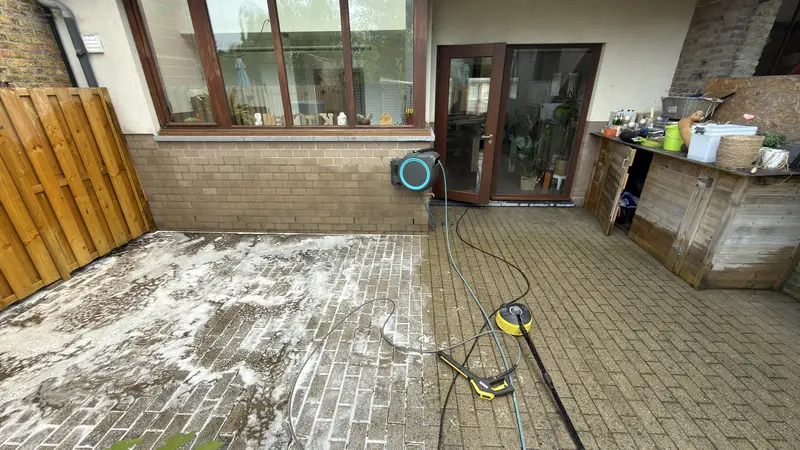 Hervoegen van een terras, foto 2