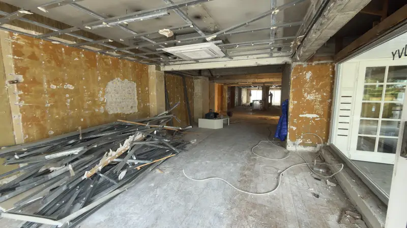 Uitbraakwerken in een winkelpand, foto 20