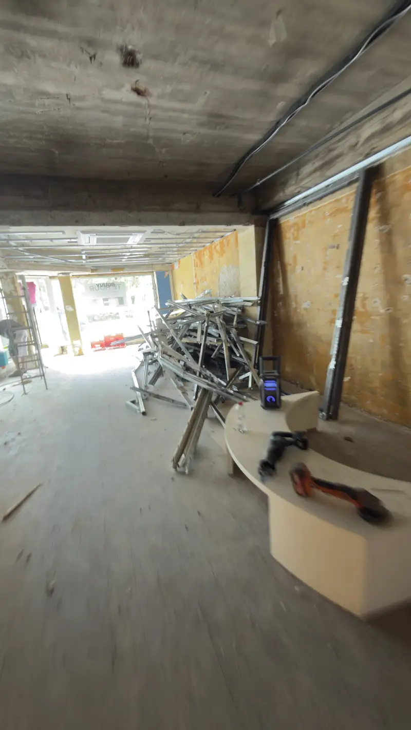 Uitbraakwerken in een winkelpand, foto 29